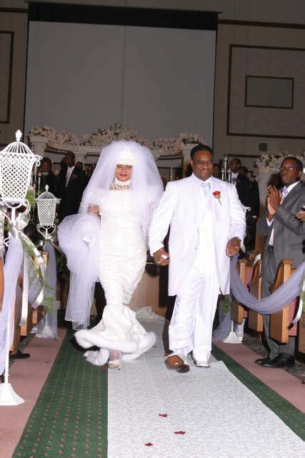 ghetto wedding dress